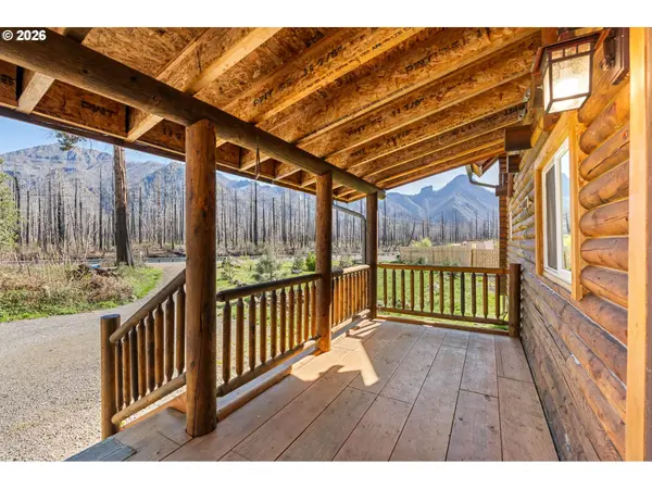 52633 MCKENZIE HWY, Blue River, OR 97413