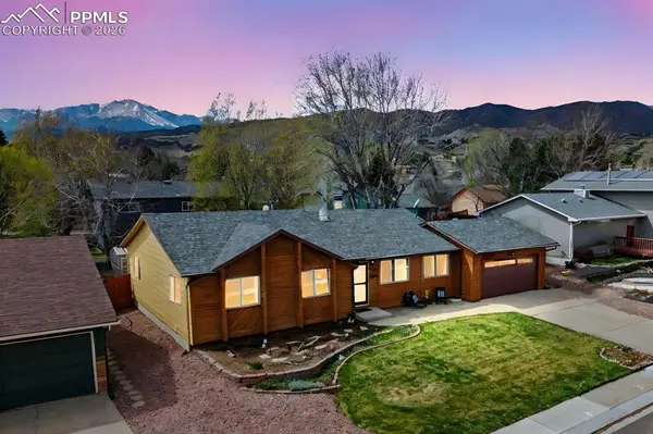 5250 Mule Deer DR, Colorado Springs, CO 80919