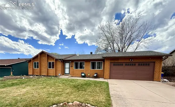 5250 Mule Deer DR, Colorado Springs, CO 80919
