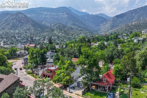529 Canon AVE, Manitou Springs, CO 80829