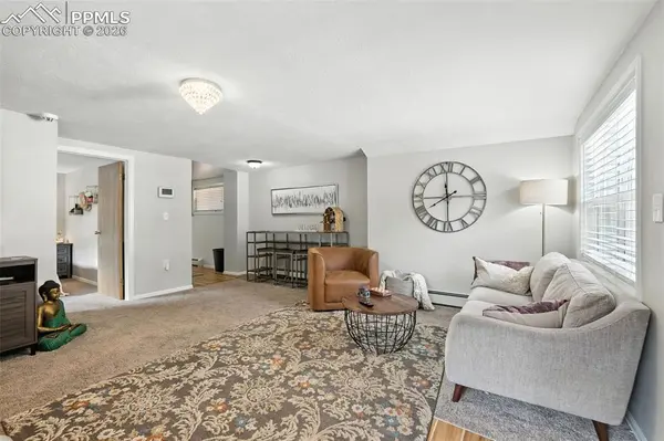 529 Canon AVE, Manitou Springs, CO 80829