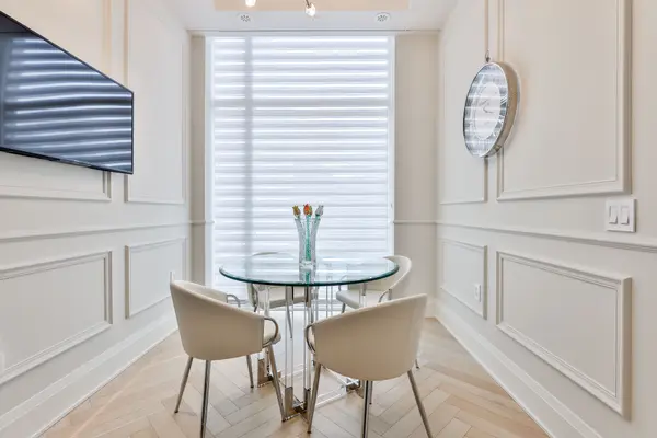 49 Foxbar RD, Toronto C02, ON M4V 2G5