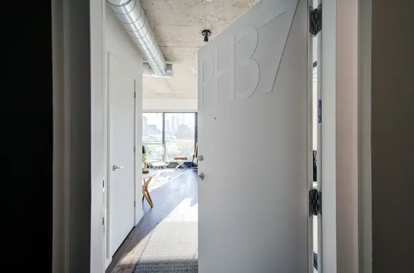 47 Lower River ST #PH 37, Toronto C08, ON M5A 0G1