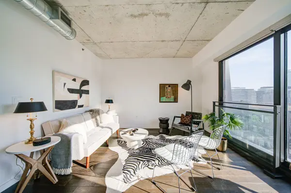 47 Lower River ST #PH 37, Toronto C08, ON M5A 0G1