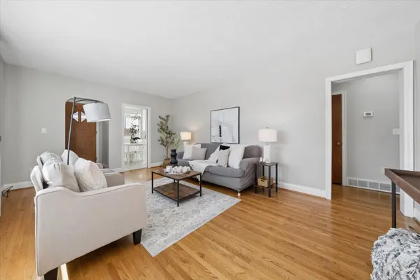 112 Wellington AVE W, Oshawa, ON L1H 3X9