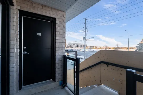 1695 Dersan ST #313, Pickering, ON L1V 2P8