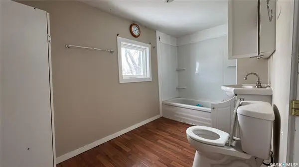 301 Maple AVENUE, Melfort, SK S0E 1A0