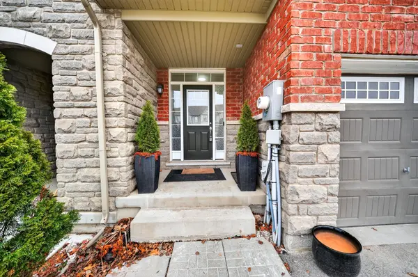 76 Phyllis DR, Caledon, ON L7C 4E2