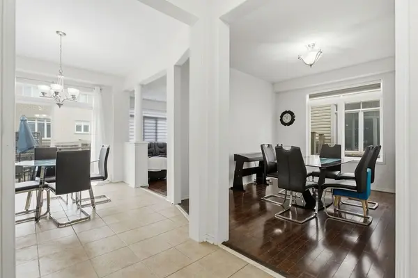 4827 Columbus DR, Burlington, ON L7M 0J4