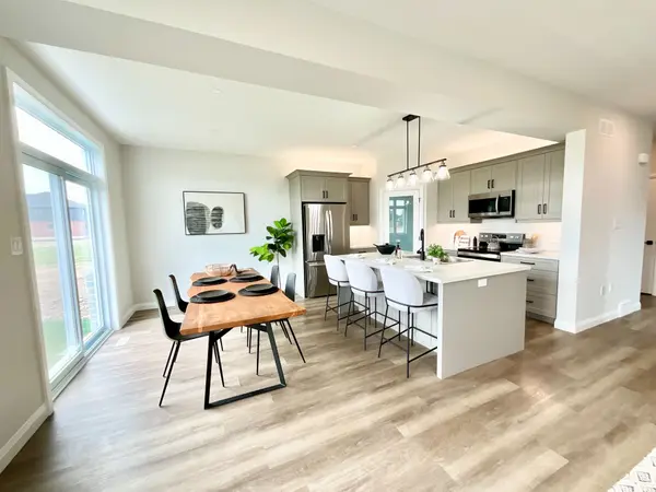 6 Sheldabren ST, North Middlesex, ON N0M 1A0