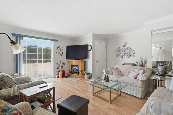 672 Jeanne Mance ST, Casselman, ON K0A 1M0