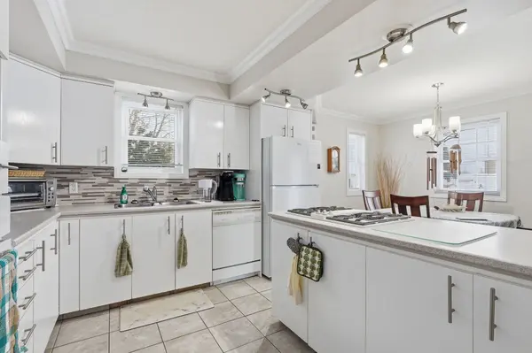 672 Jeanne Mance ST, Casselman, ON K0A 1M0