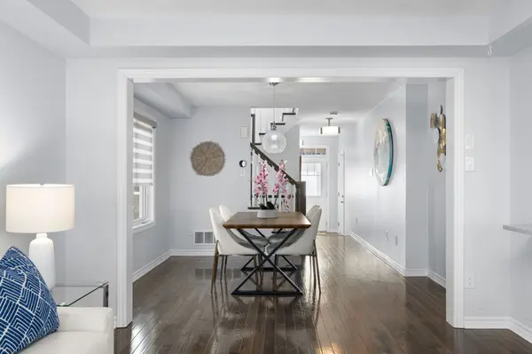 708 Logperch CIR, Barrhaven, ON K2J 0R8