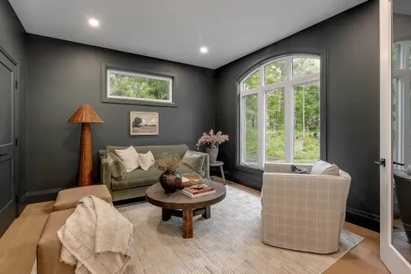 4512 Concession 11 RD, Puslinch, ON N0B 2J0