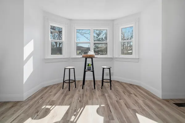 192 William ST W, North Middlesex, ON N0M 2K0