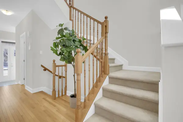 157 Bending WAY, Barrhaven, ON K2J 6N9