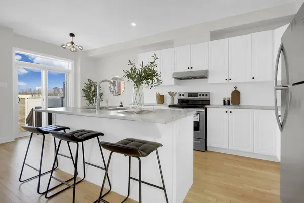 157 Bending WAY, Barrhaven, ON K2J 6N9