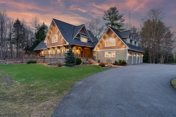 1656 MUSKOKA BEACH RD, Bracebridge, ON P1P 1R1