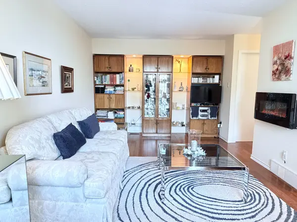 837 Eastvale DR #8, Beacon Hill North - South And Area, ON K1J 7T5