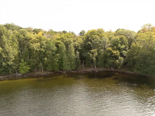 300 Bigwin IS, Lake Of Bays, ON P0B 1A0