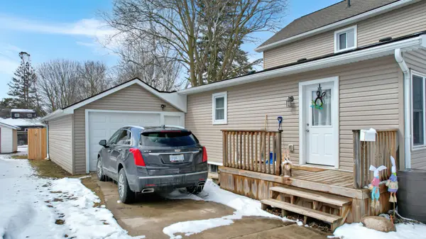 370 6th AVE, Hanover, ON N4N 2E9