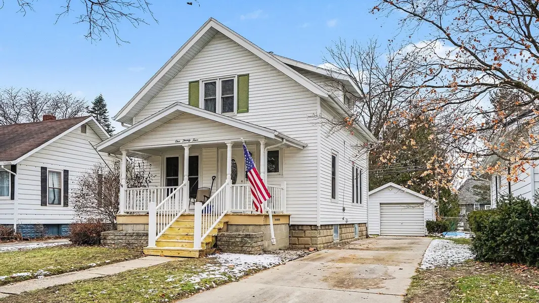 124 S State ST, Alma, MI 48801