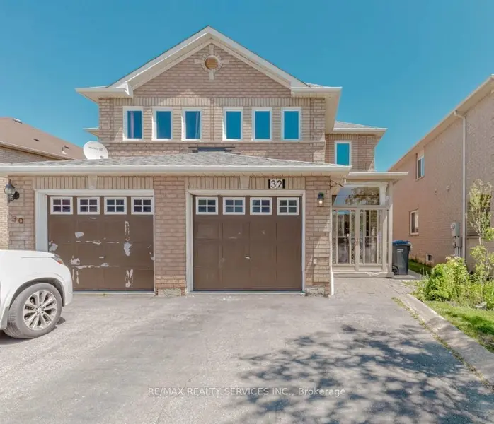 32 Silo CT, Brampton, ON L6X 4S4