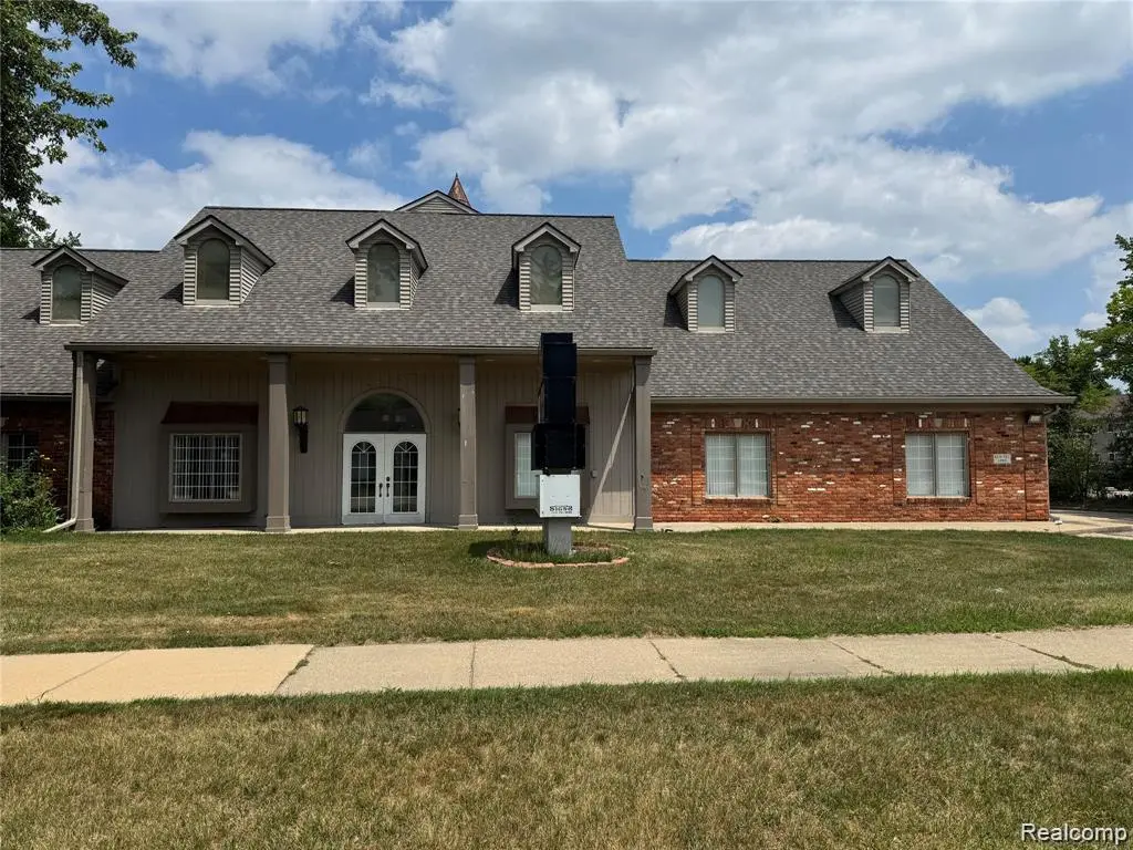 34514 Dequindre RD, Sterling Heights, MI 48310