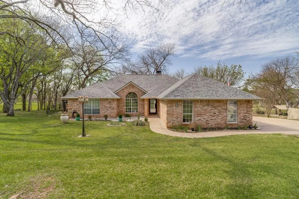 7108 Westover Drive, Granbury, TX 76049