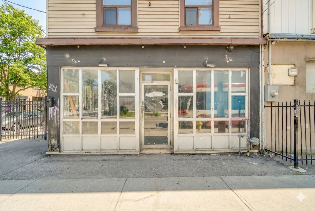 345 Dundas ST E #Main, Toronto C08, ON M5A 2A2