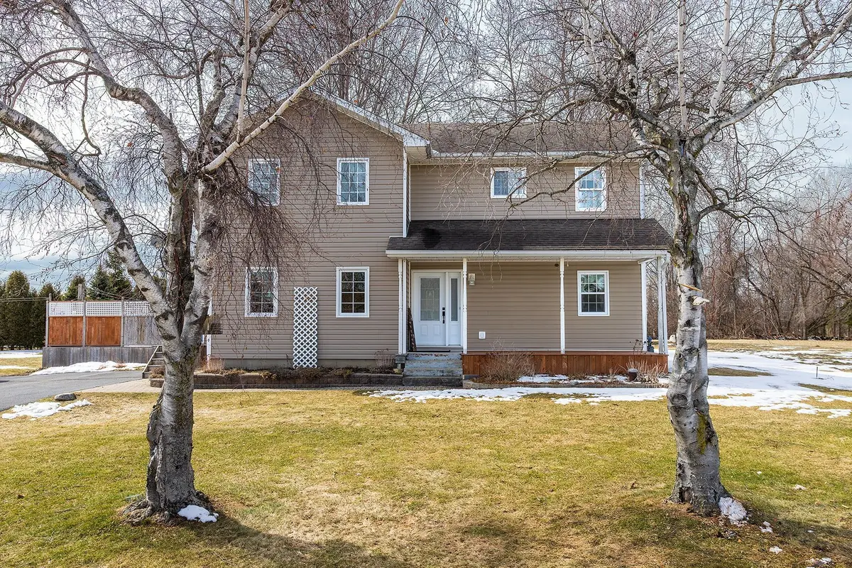 10 Coyle DR, South Dundas, ON K0C 1X0