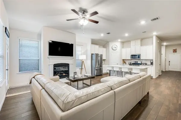 11105 Autry Ridge Lane, Aubrey, TX 76227