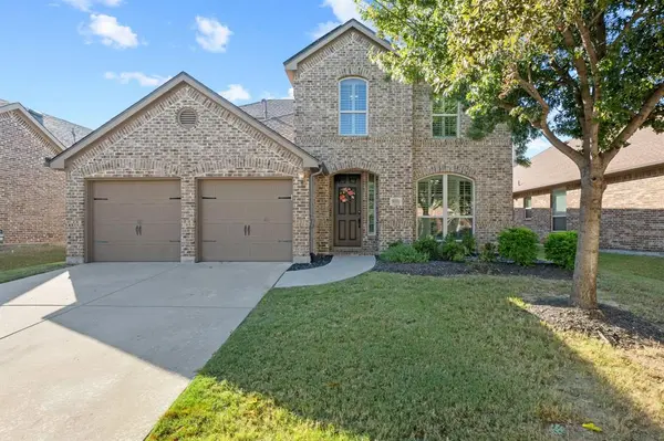 8221 Bayberry Avenue, Lantana, TX 76226