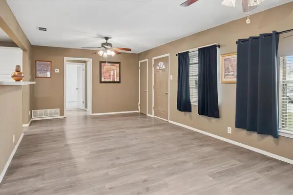 1613 Dale Drive, Arlington, TX 76010