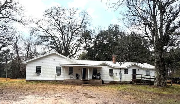 120 Bessie Crow Road, Coushatta, LA 71019