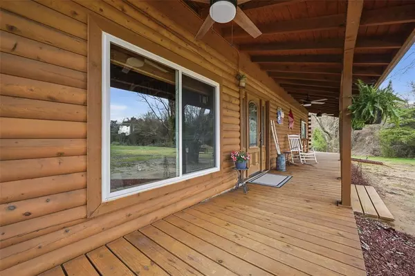 17311 E Us-82, Honey Grove, TX 75446