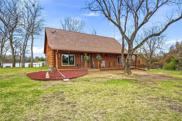 17311 E Us-82, Honey Grove, TX 75446