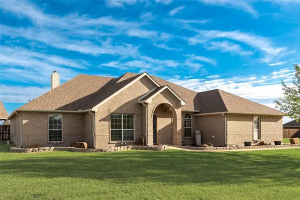 103 Springfield Lane, Red Oak, TX 75165