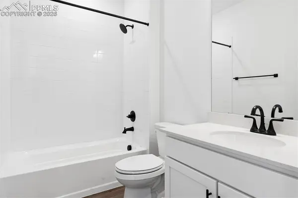 16883 Starfall DR, Monument, CO 80132