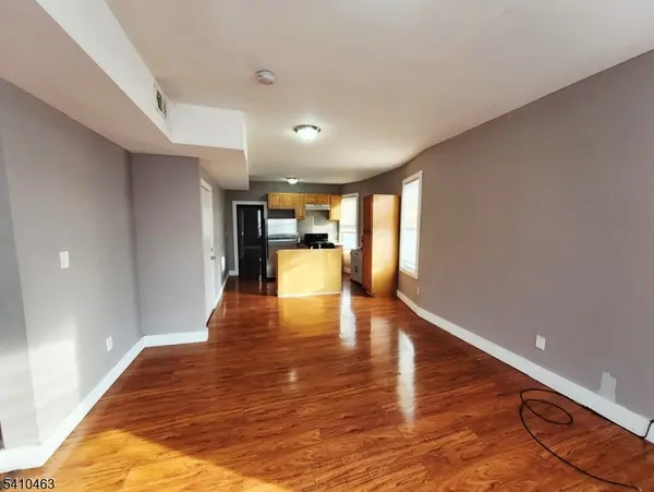 146 Hollywood Ave, East Orange City, NJ 07018