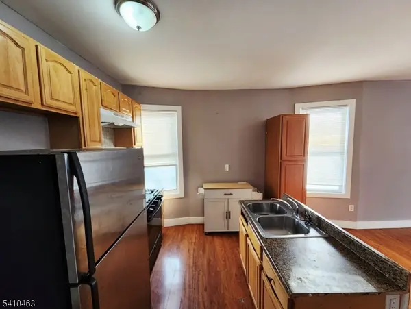 146 Hollywood Ave, East Orange City, NJ 07018