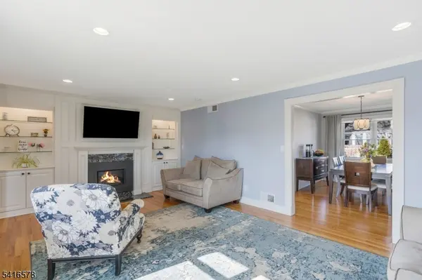 230 Melrose Ave, Middlesex Boro, NJ 08846