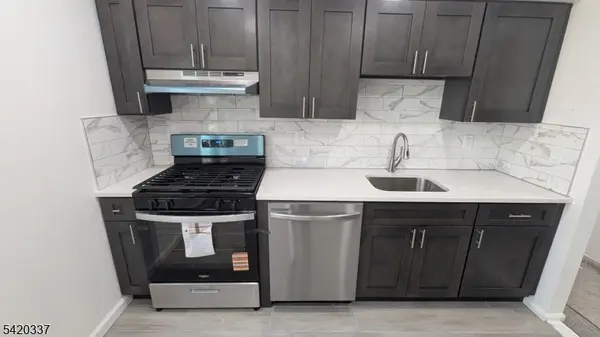 63 S Spruce St #2, Ramsey Boro, NJ 07446