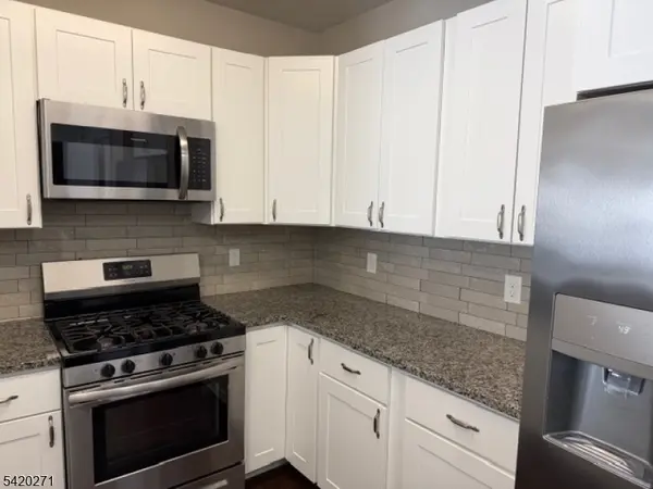 90 Clinton Ave #408, Newark City, NJ 07114