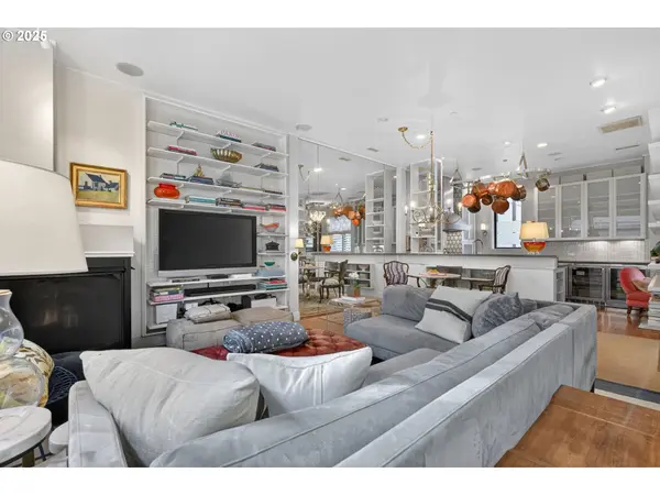 2018 NW 16TH AVE, Portland, OR 97209