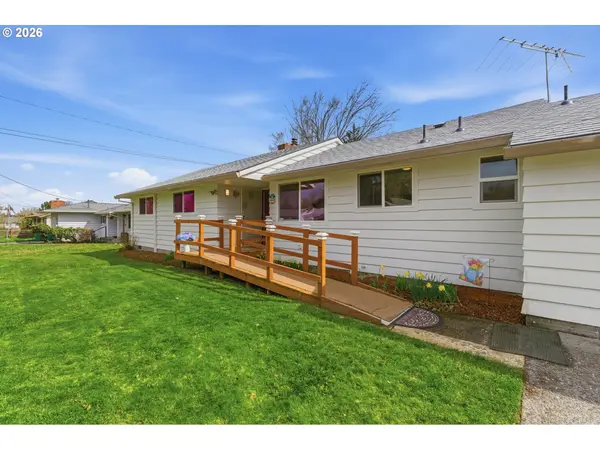 2708 13TH AVE, Forest Grove, OR 97116