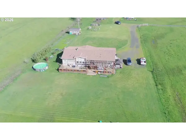 6404 LOOKINGGLASS RD, Roseburg, OR 97471