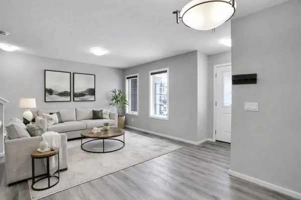 214 Cityside GRV NE, Calgary, AB T3N1E1