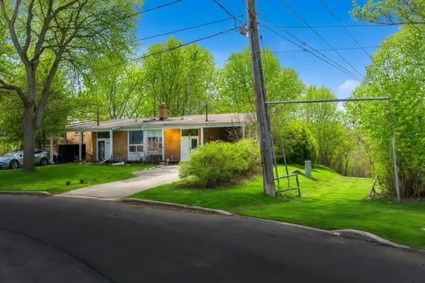 178 Three Valleys DR, Toronto C13, ON M3A 3L8