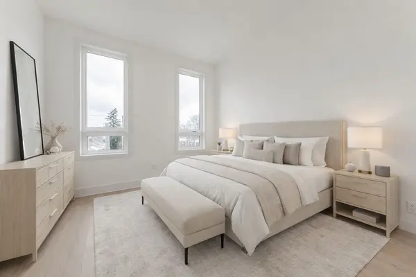 712 Eglinton AVE E, Toronto C11, ON M4G 2K7